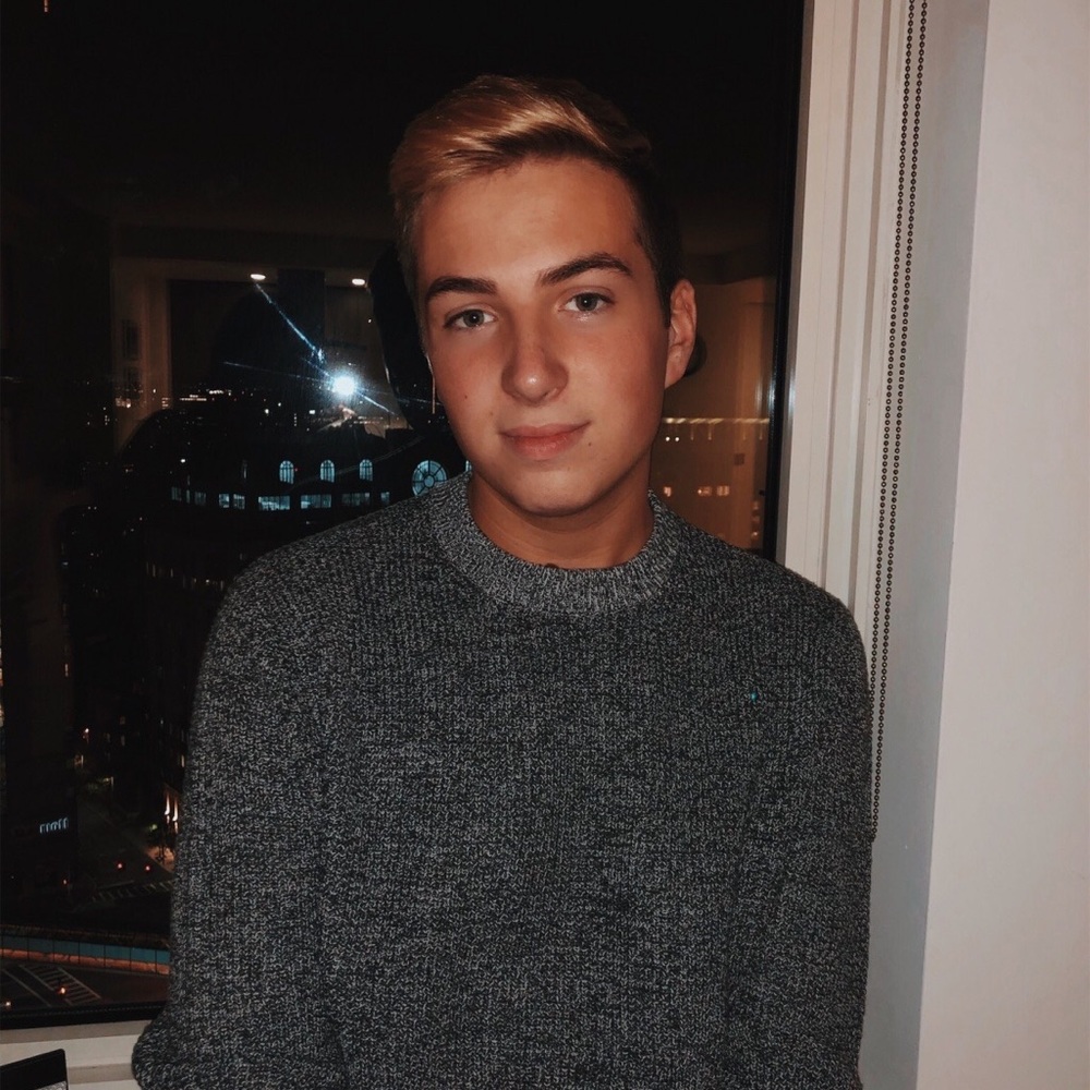 Meet your Posher, Maxx